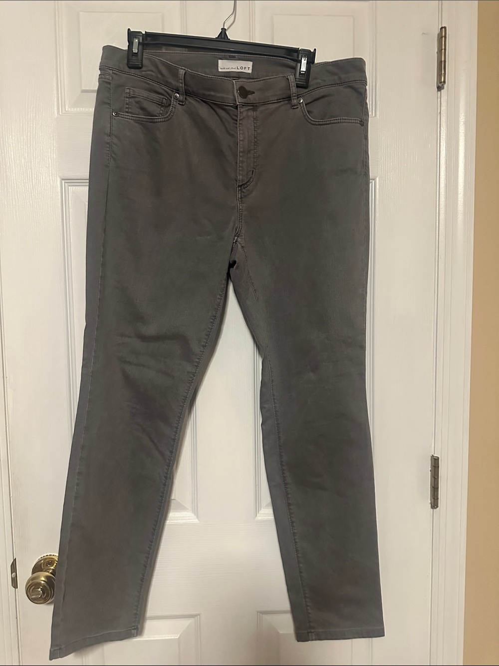 LOFT Women's Slim Skinny Jeans in Gray modern skinny crop